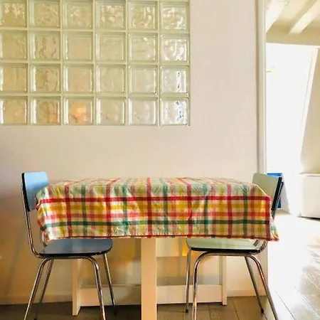 Charming In Le Marais Apartment Paris