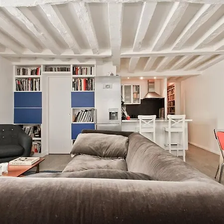 Charming In Le Marais * Paris