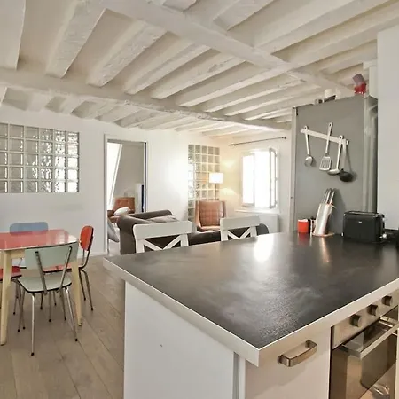 Charming In Le Marais *