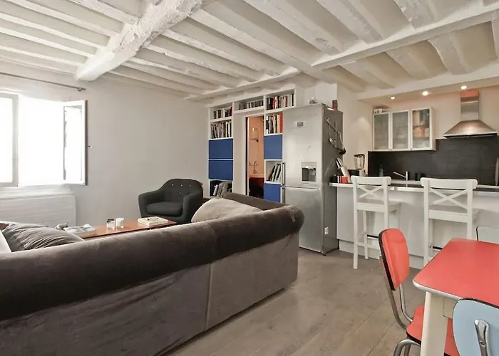 Charming In Le Marais *